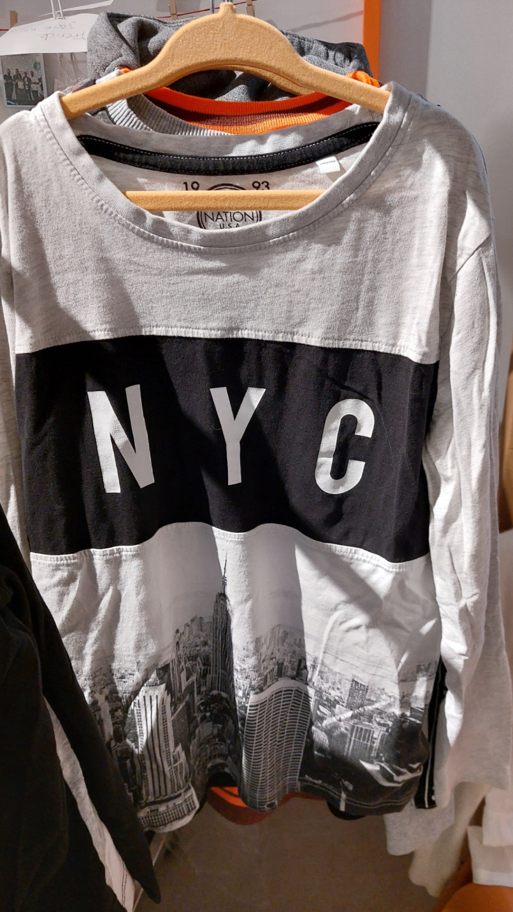 NYC Shirt Langarmshirt Grau und Schwarz