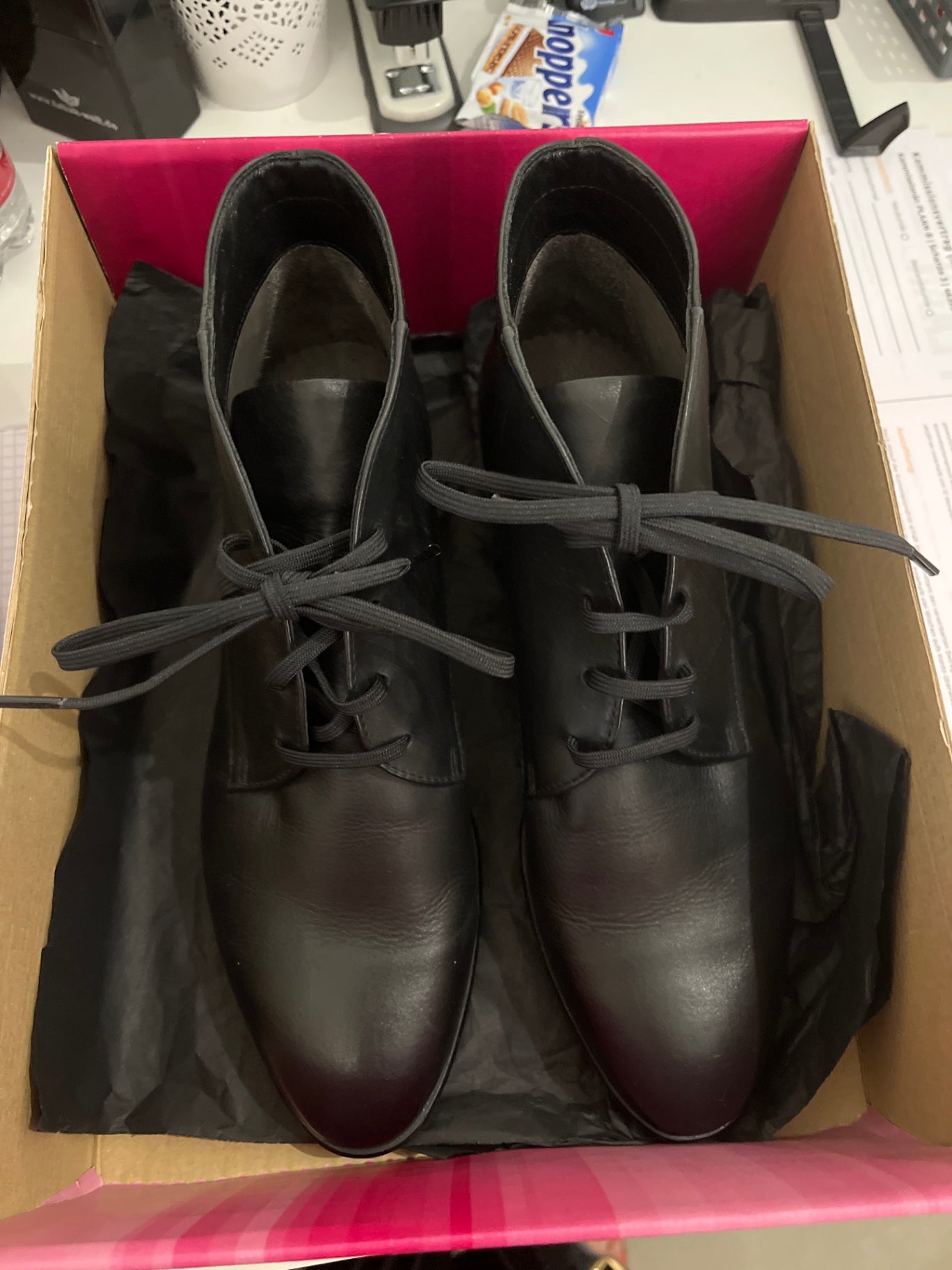 Vabeene Schnürschuhe Schwarz