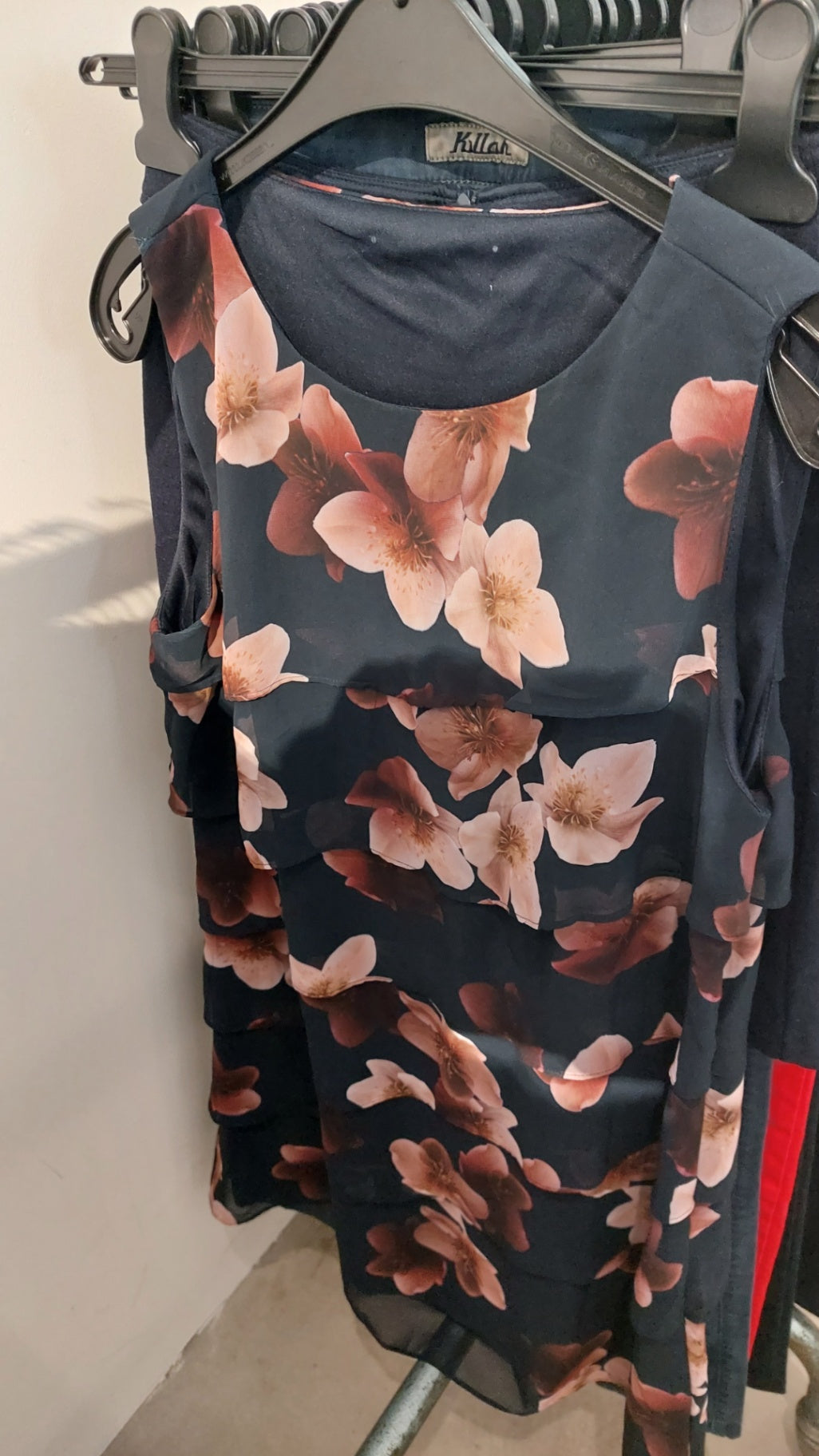 Unbekannt Kleid Blau mit Blumenmuster