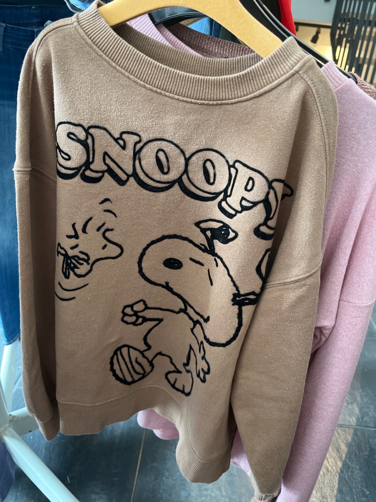 Zara Sweatshirt Braun Peanuts