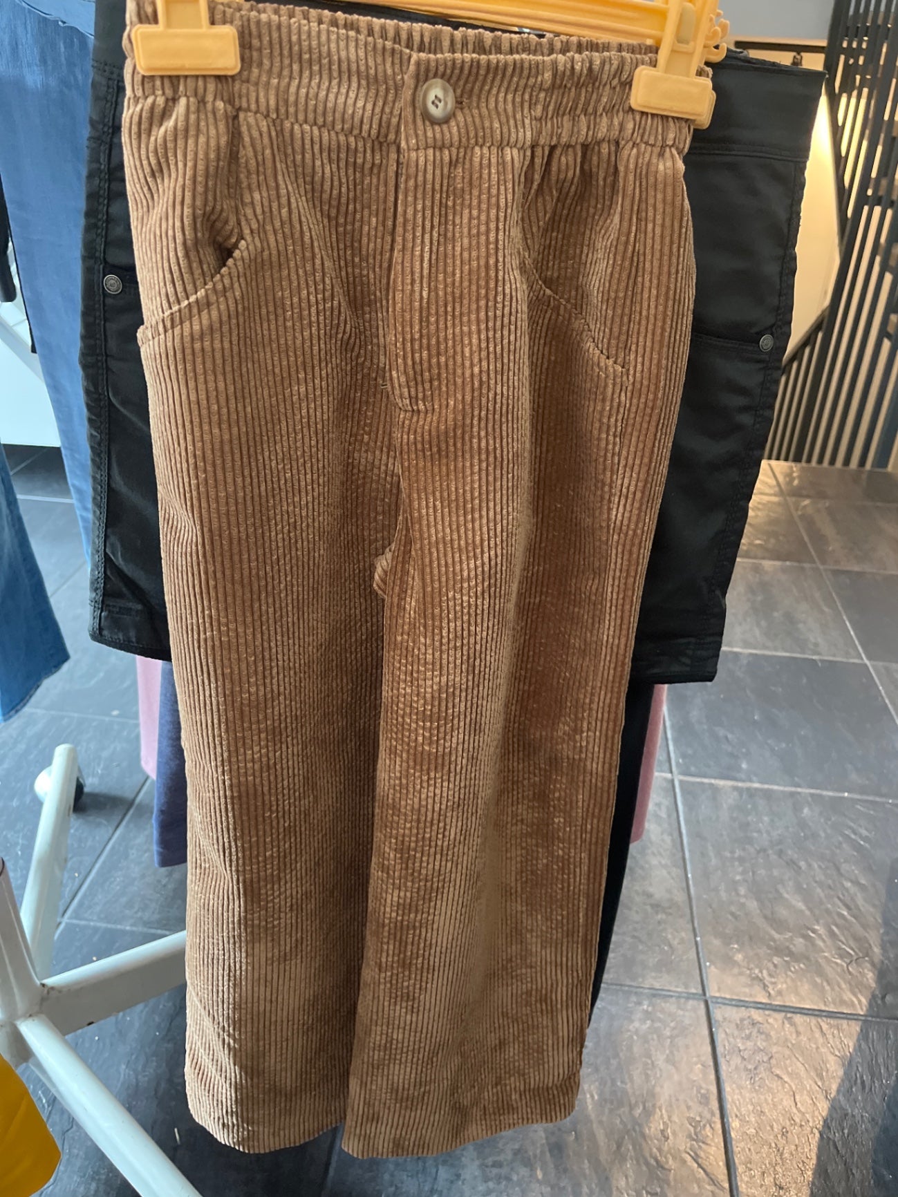 Zara Hose Braun