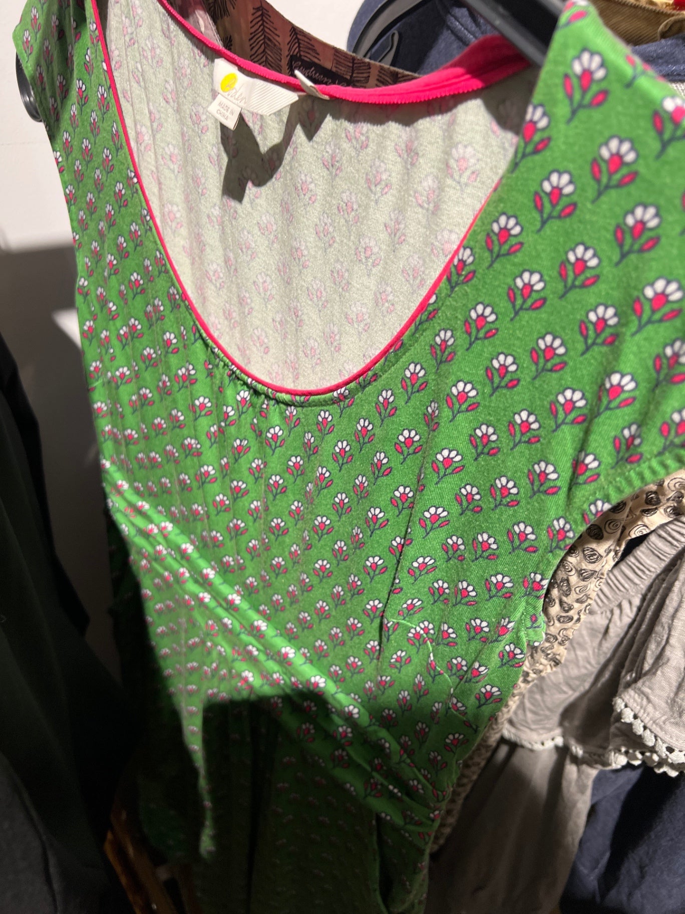 Boden Kleid Grün mit Blumenmuster