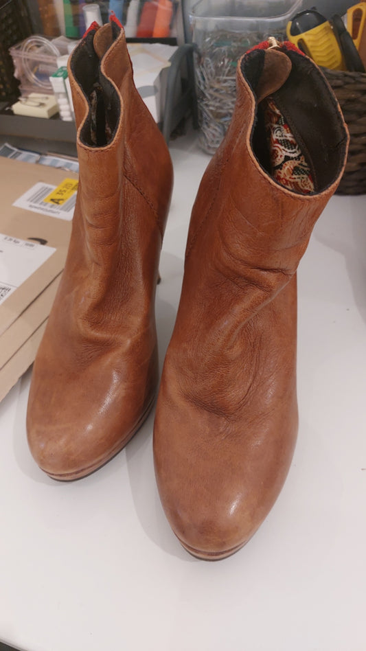 SPM Stiefeletten Braun