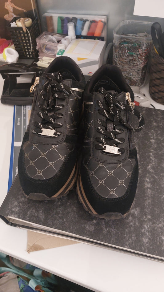 Tamaris Sneaker Schwarz und Gold