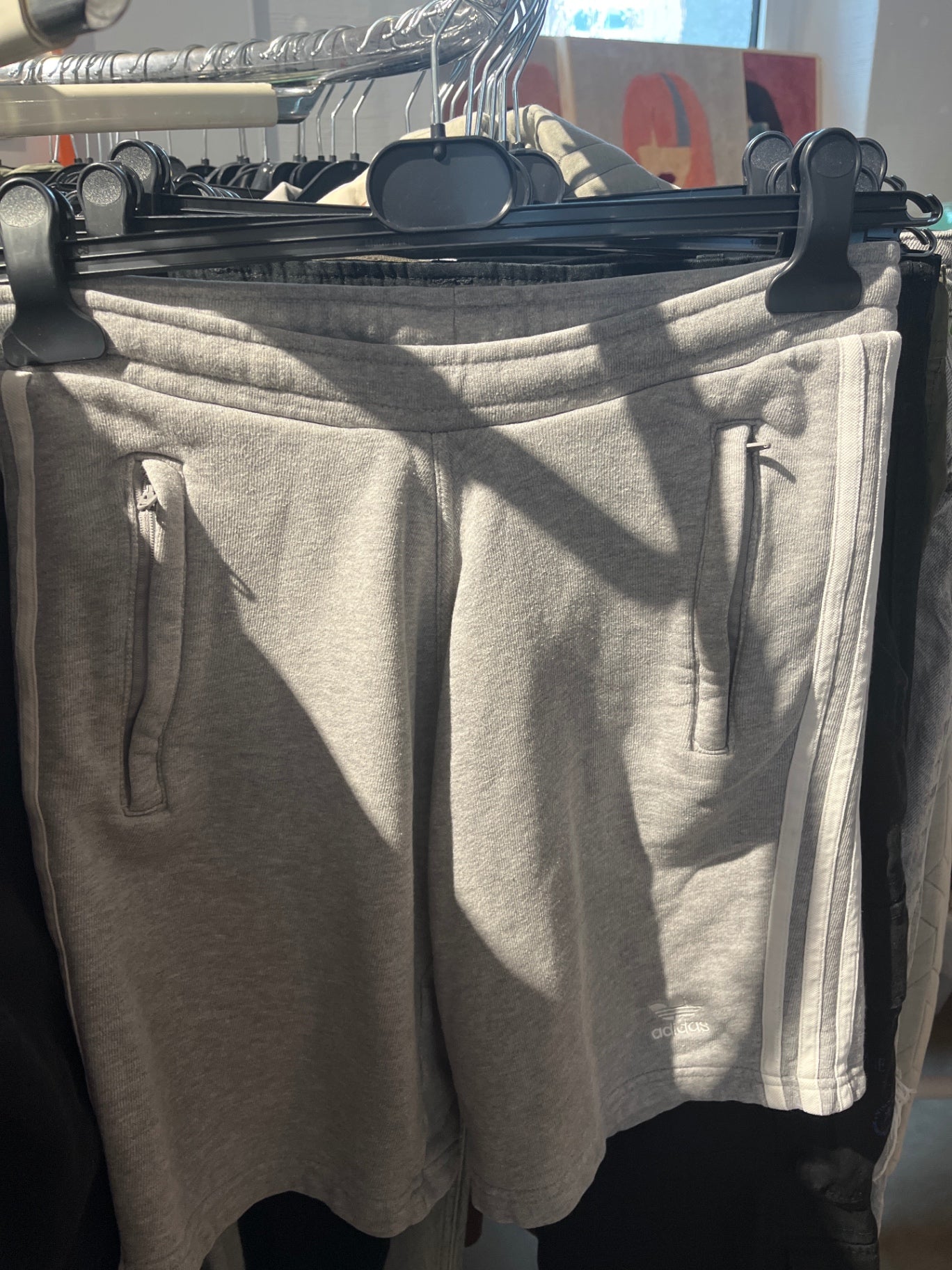 Adidas Shorts Grau