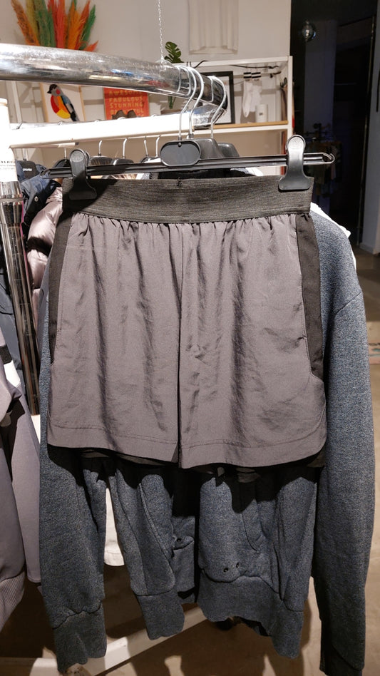 Sporthose Kurze Hose Grau