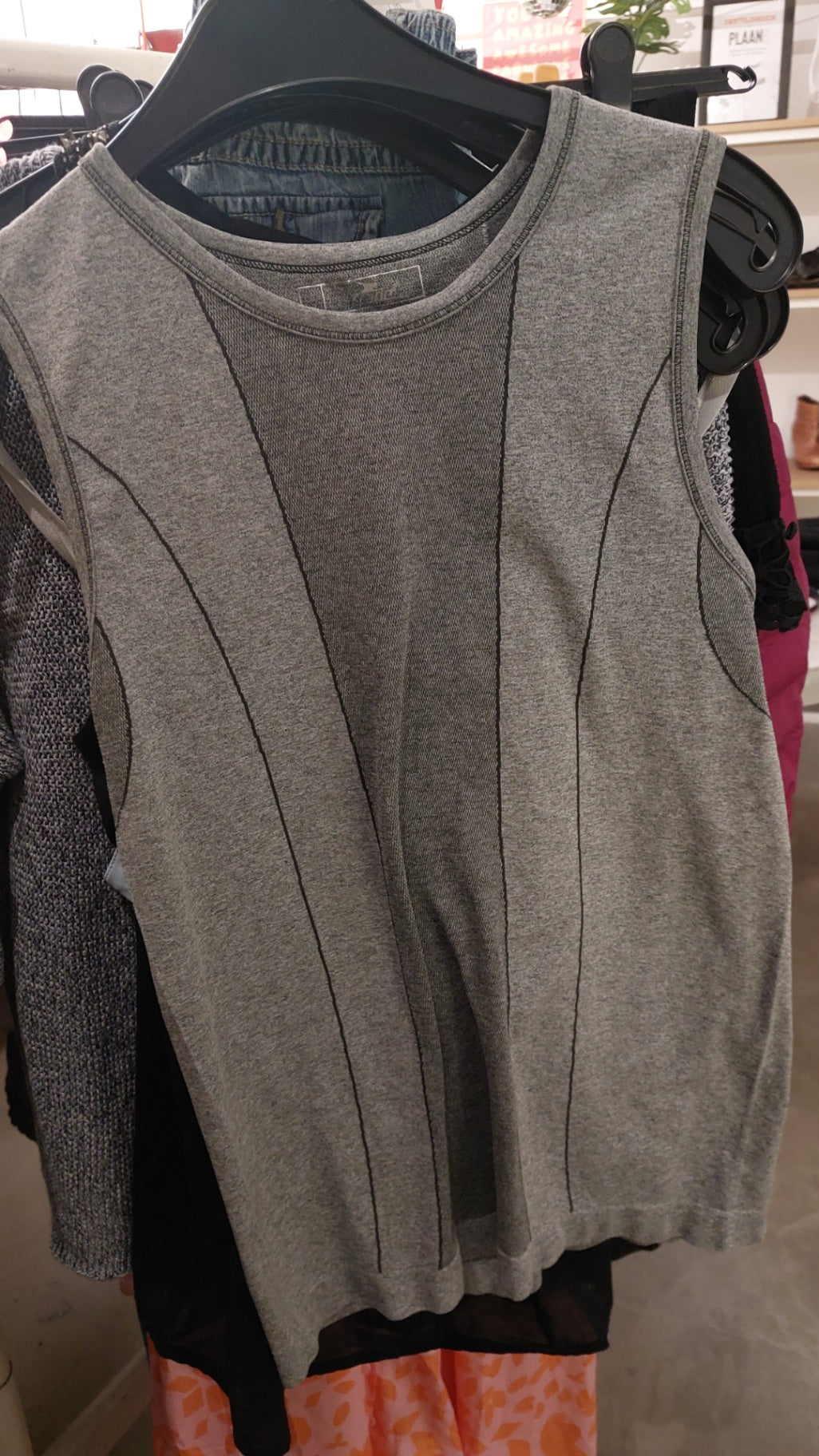 Crane Top Grau