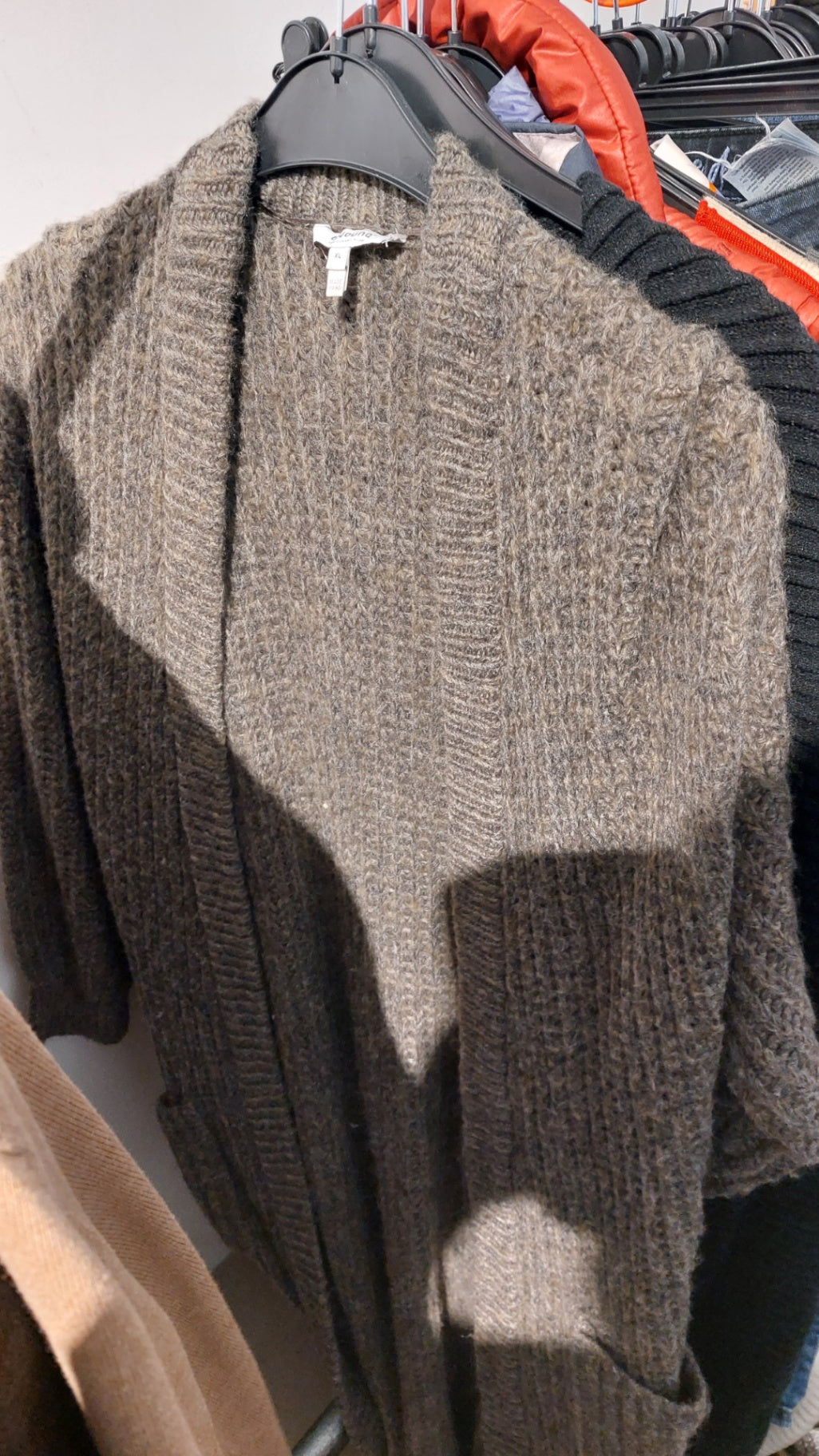 b.young Cardigan Braun