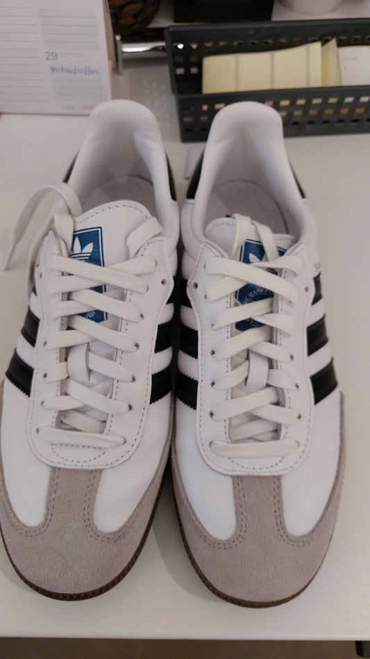 Adidas Sneaker Weiß und Schwarz
