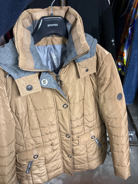 Barbara Leber  Winterjacke Beige