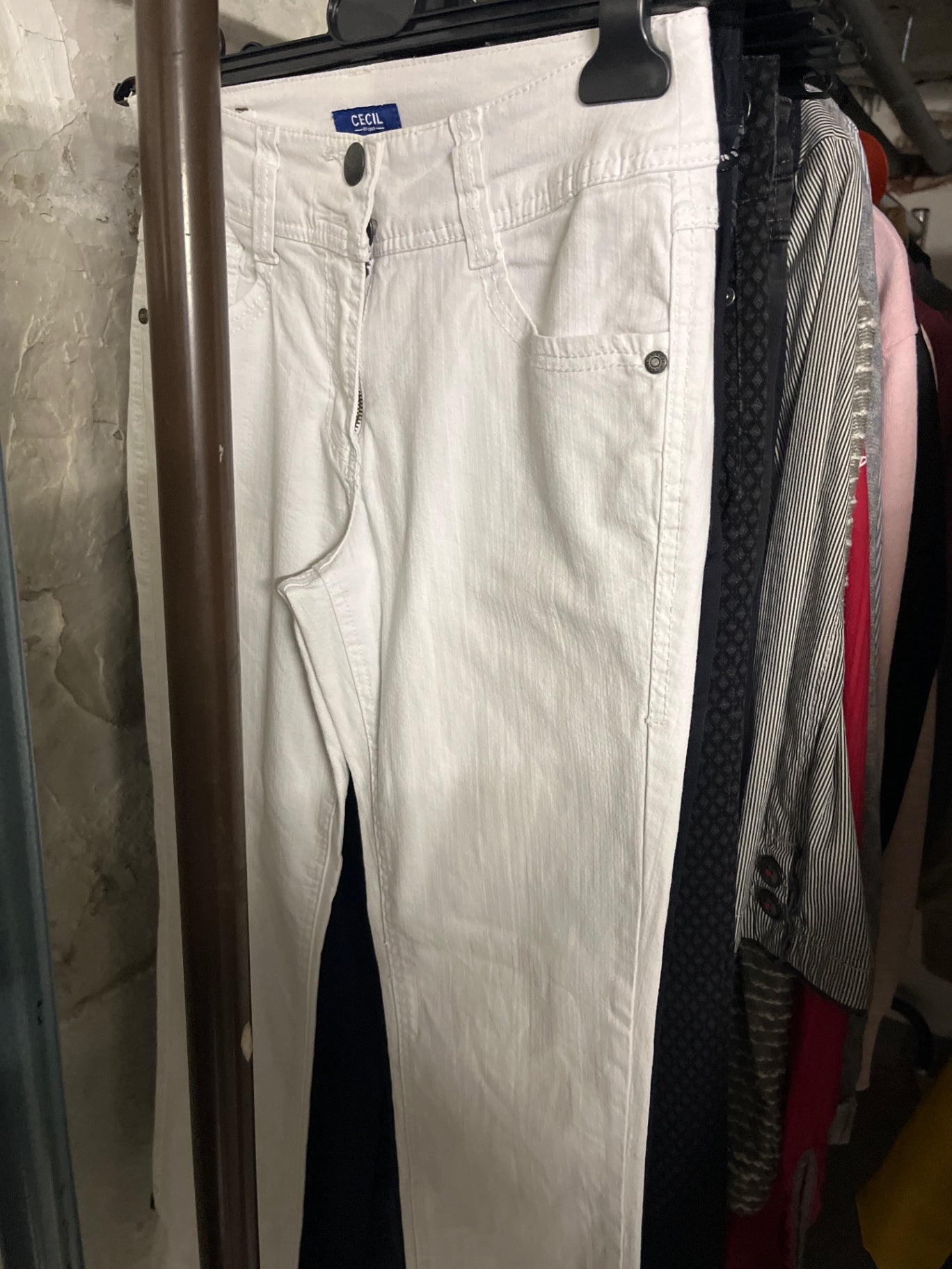 Cecil Hose Weiß