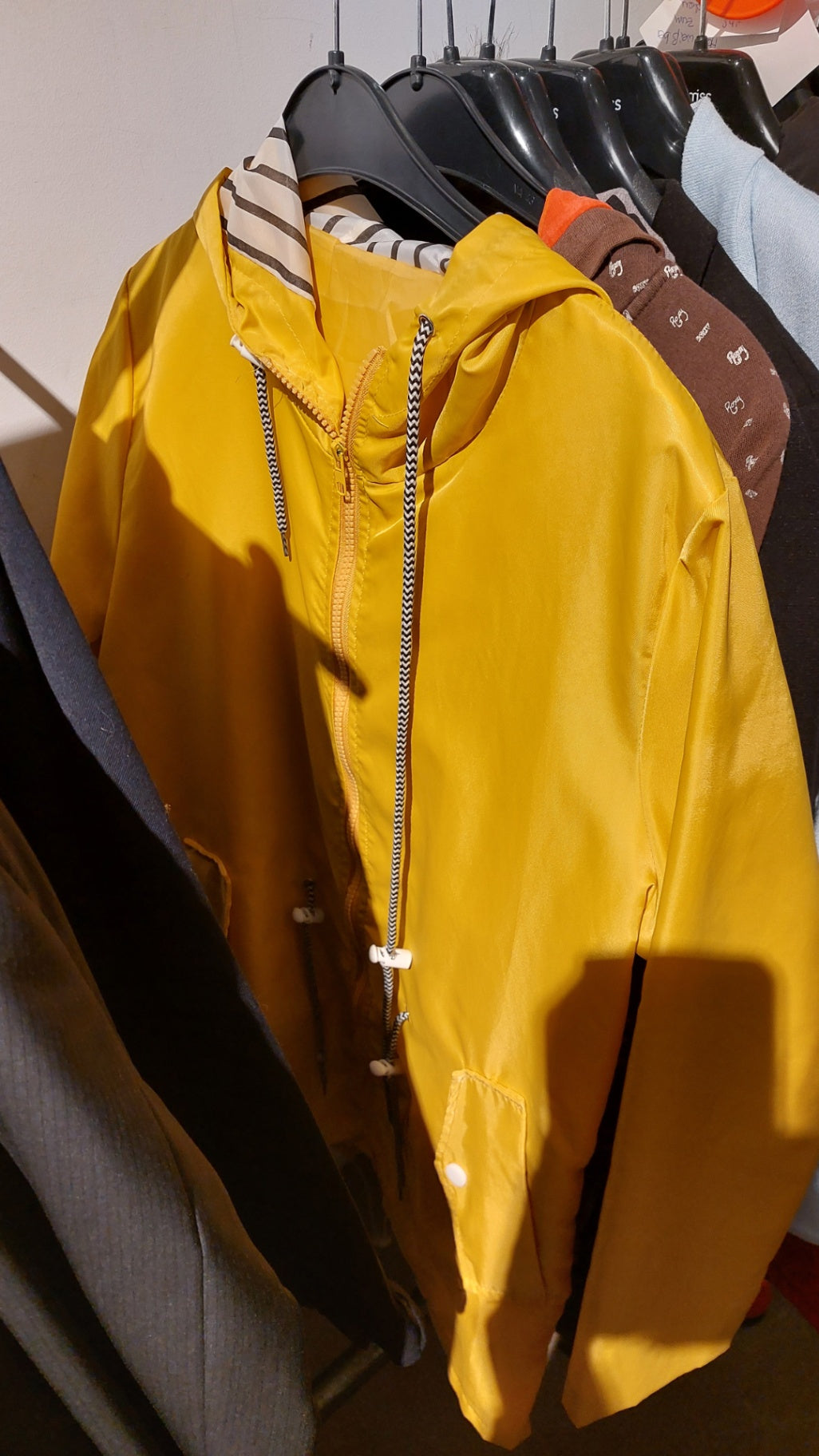 Jacke Gelb