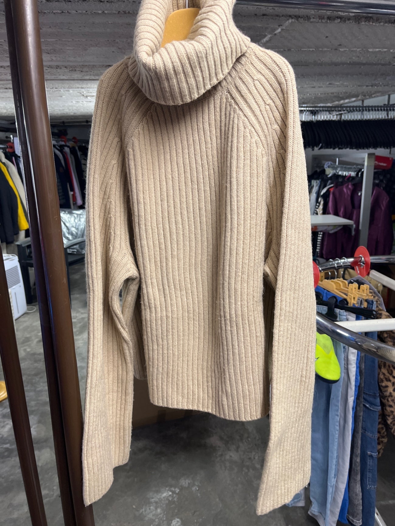 H&M Rollkragenpullover Beige