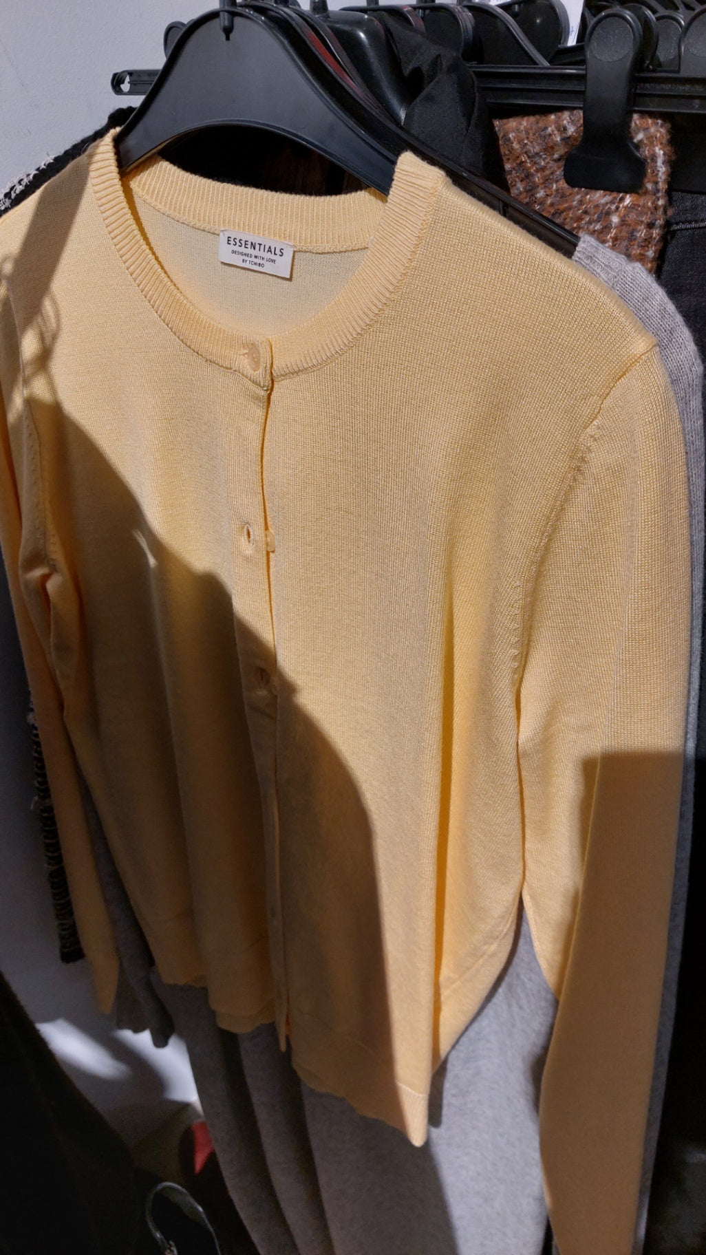 Essentials Cardigan Gelb