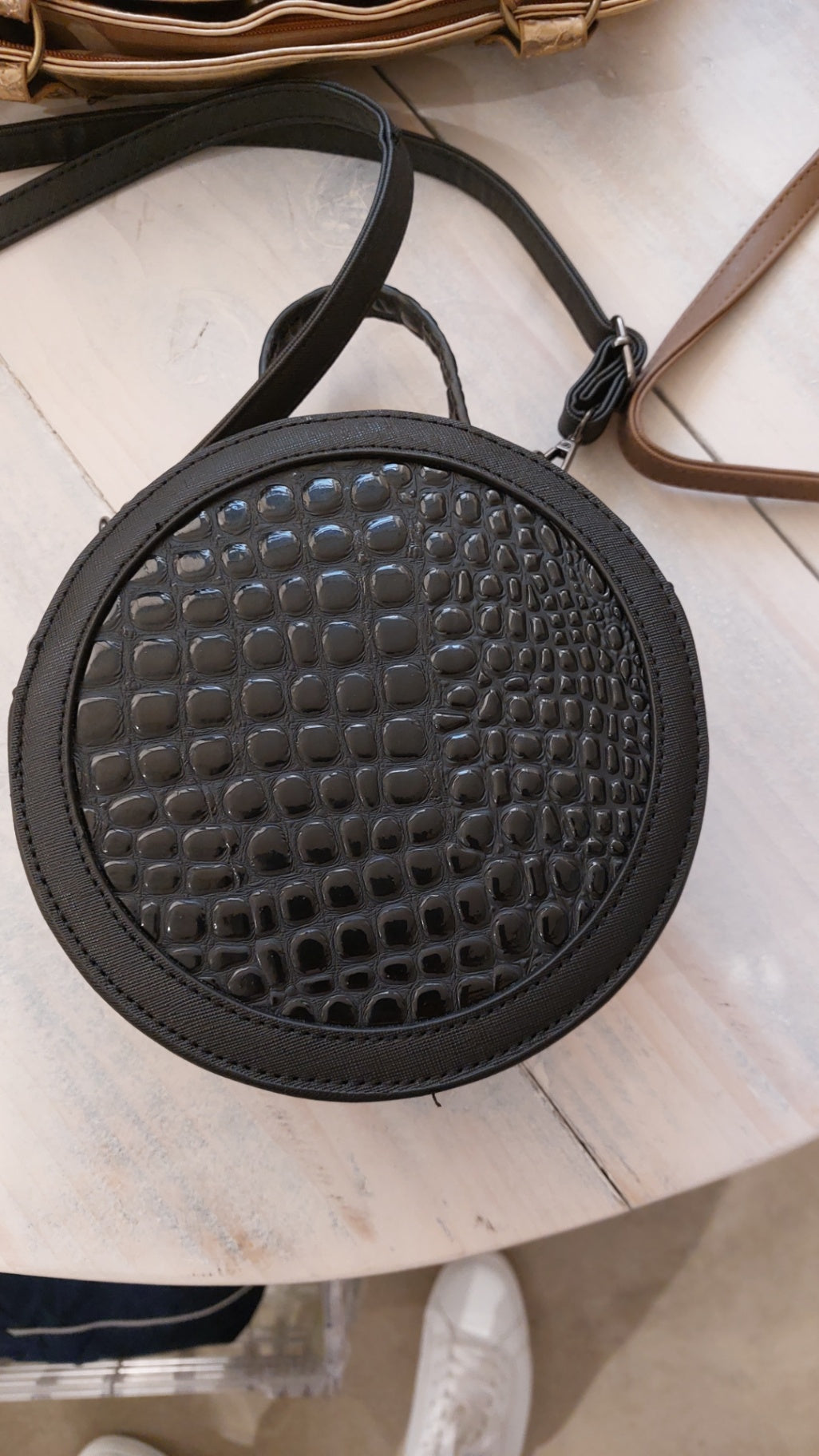 Runde Handtasche Schwarz