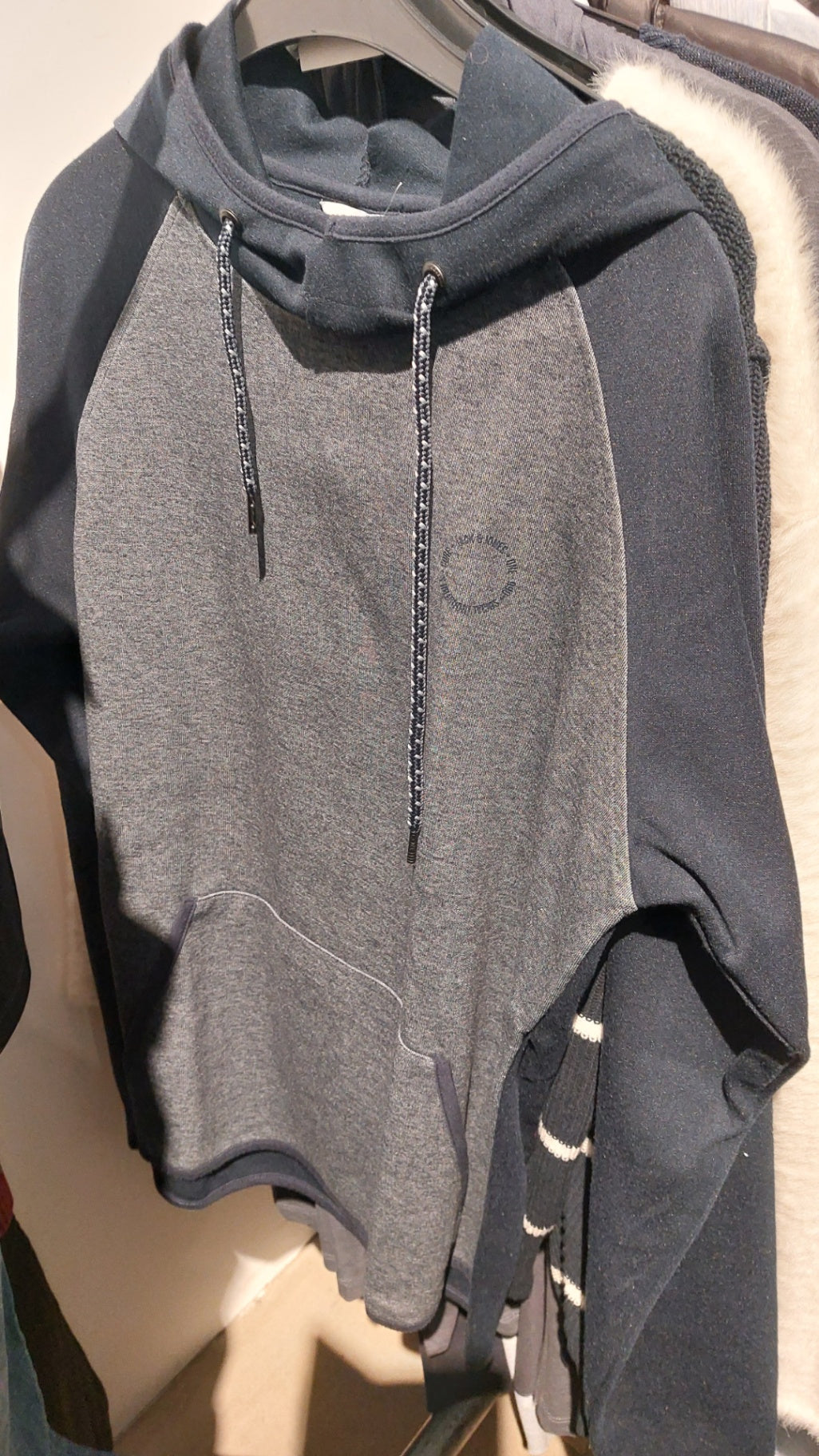 Jack & Jones Kapuzensweatshirt Grau und Dunkelblau