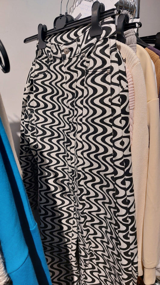 DIVIDED Hose Schwarz-Weiß
