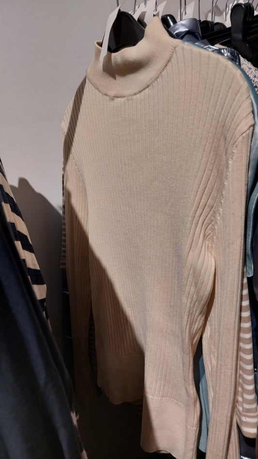 s.Oliver Rollkragenpullover Beige
