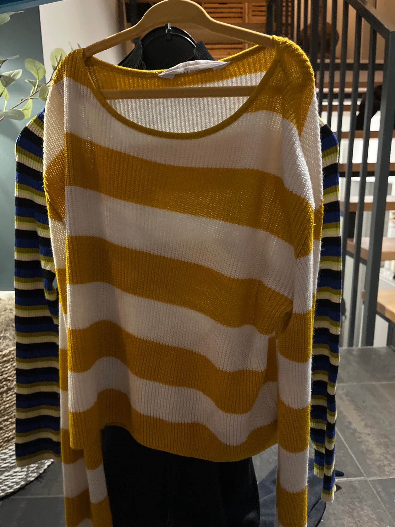 H&M Pullover Gelb und Weiß gestreift