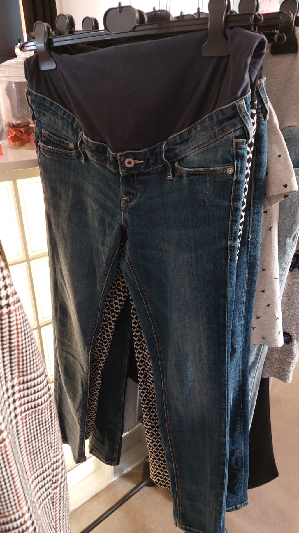 HM Mama Jeans Blau