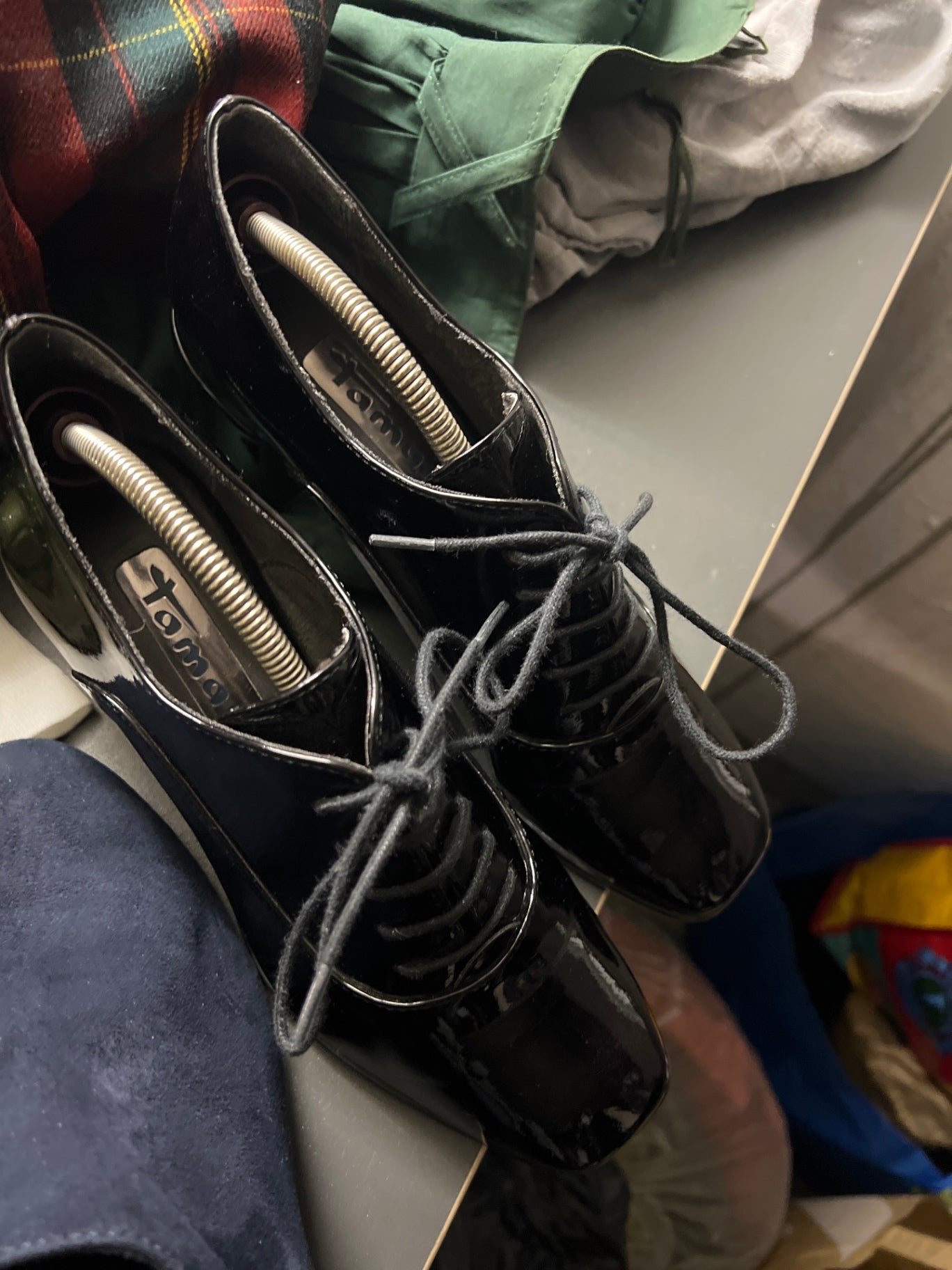 Tamaris Schnürschuhe Schwarz