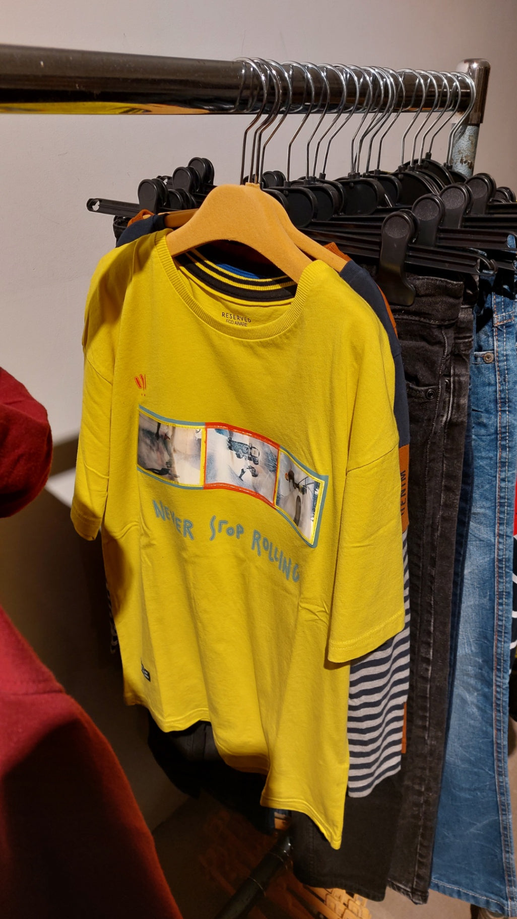 Reserved T-Shirt Gelb