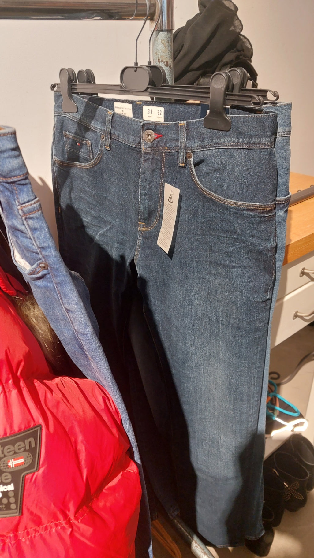 Tommy Hilfiger Jeans Dunkelblau Größe: 33/32