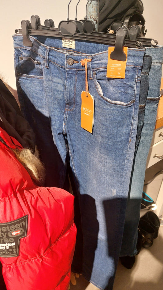 Pull&Bear Jeans Blau Größe: 44