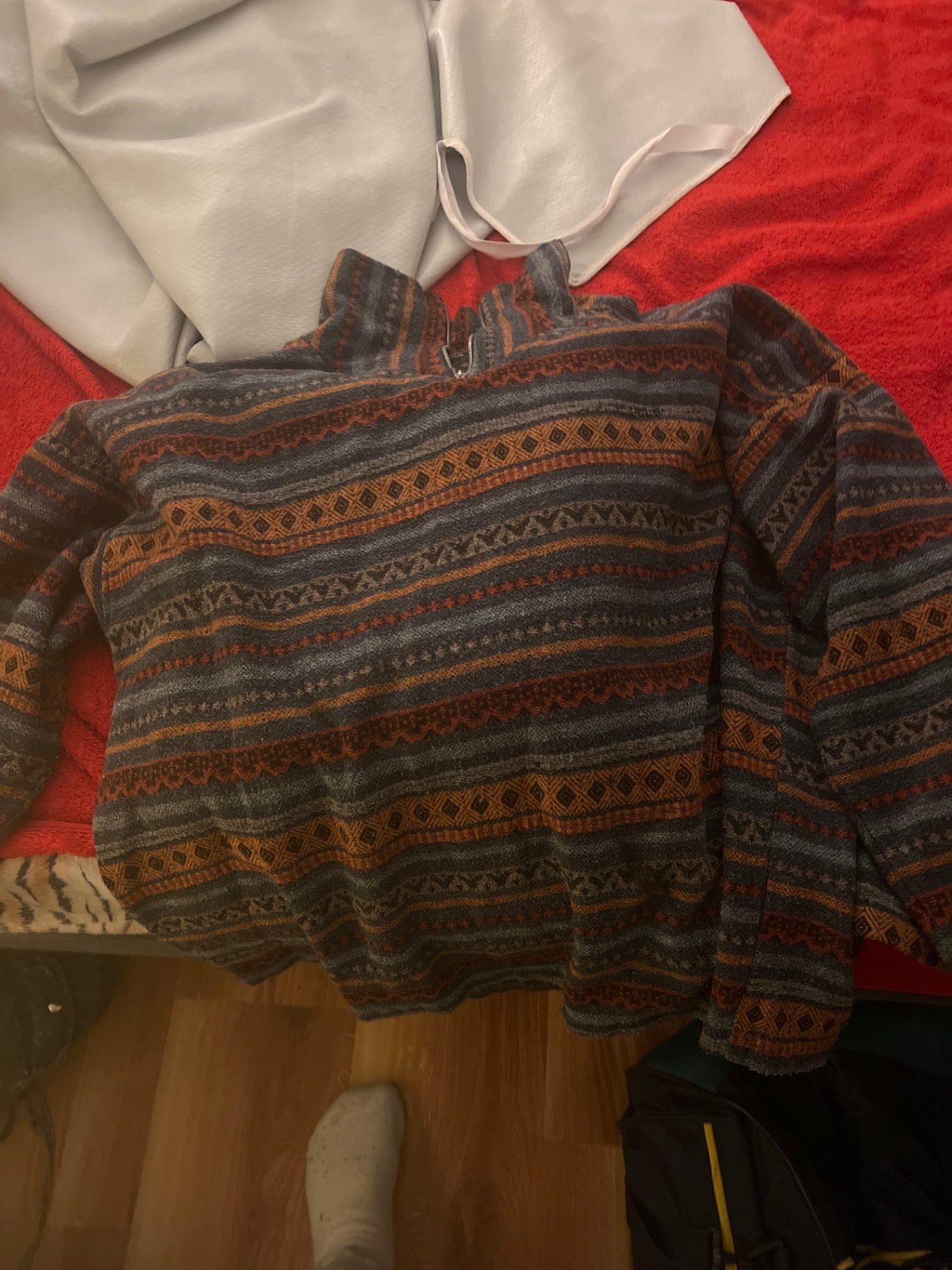 TRUE VINTAGE! Pullover
