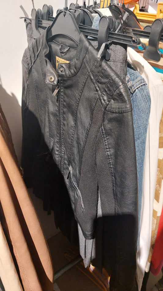 Replay Lederjacke Schwarz mit Gebrauchsspuren Größe: M