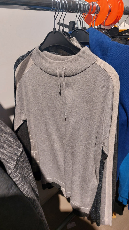 Comma Pullover Grau Weiß Größe: 38