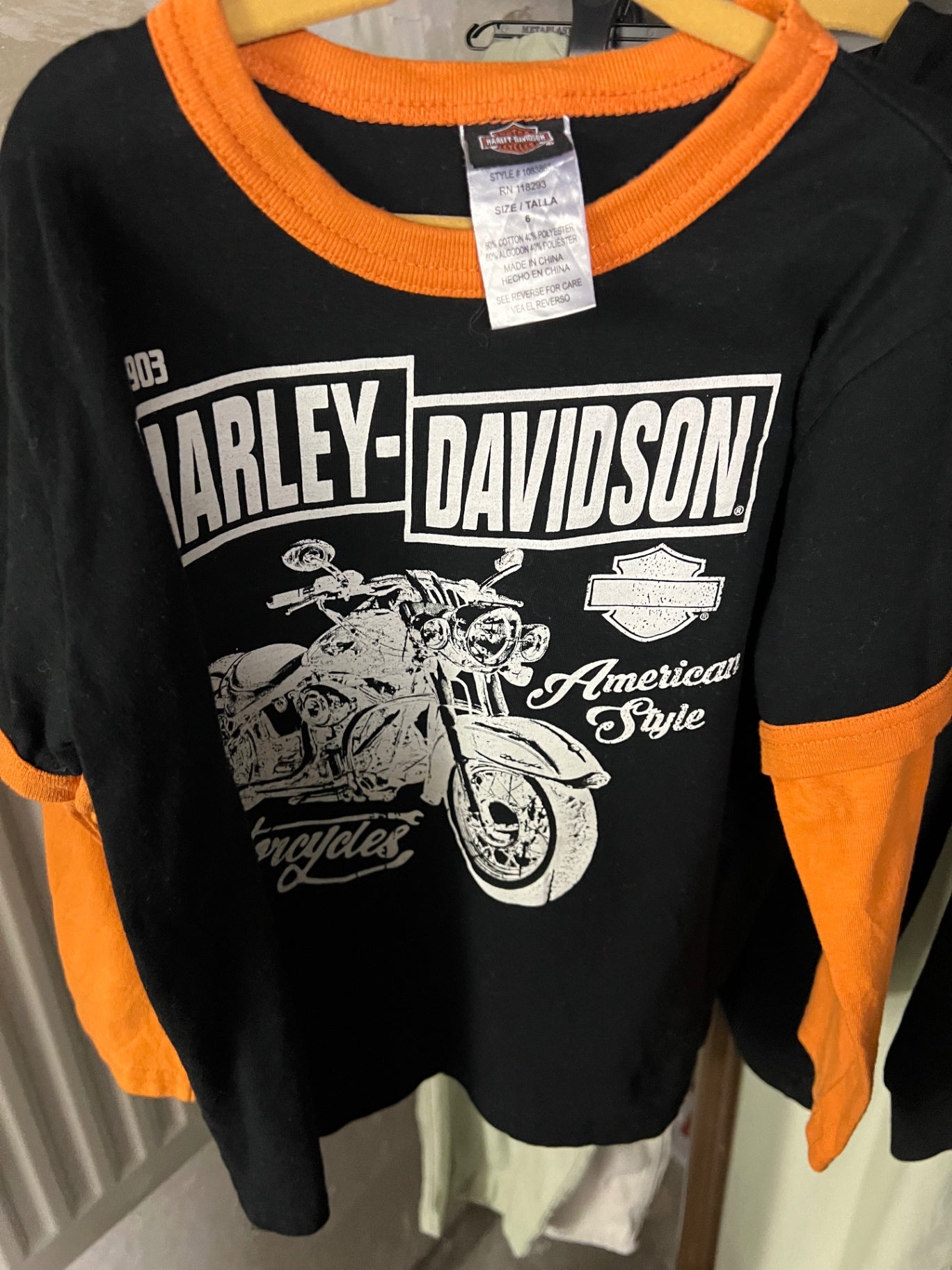 Harley-Davidson Langarmshirt Schwarz und Orange Größe: 6