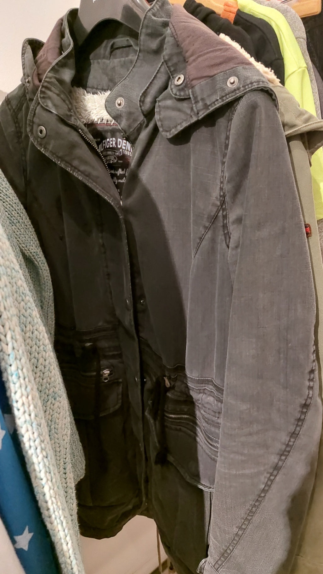 Tommy Hilfiger Jacke Dunkelgrau Größe: S