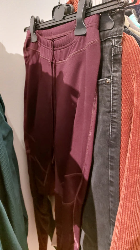 Crane Hose Bordeaux Größe: 36