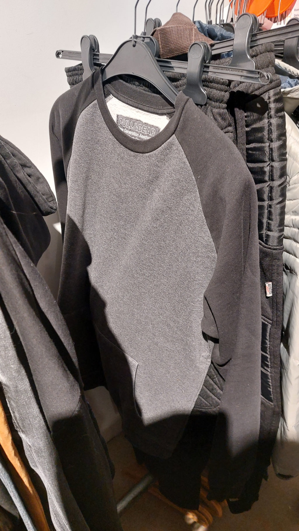 Pull&Bear Sweatshirt Grau und Schwarz Größe: S
