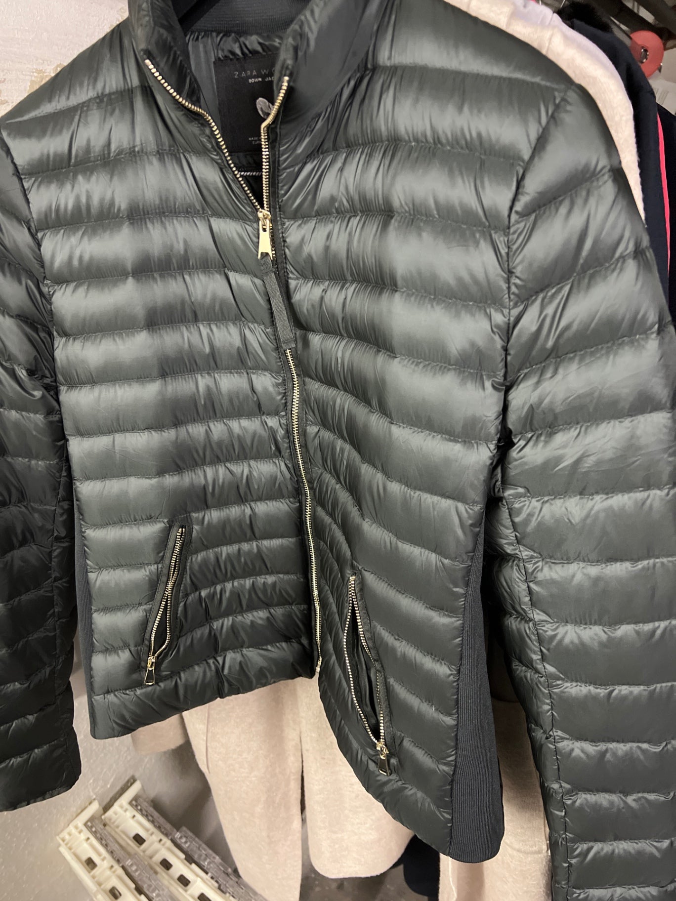 Zara Daunen Jacke Dunkelgrün Größe: XL