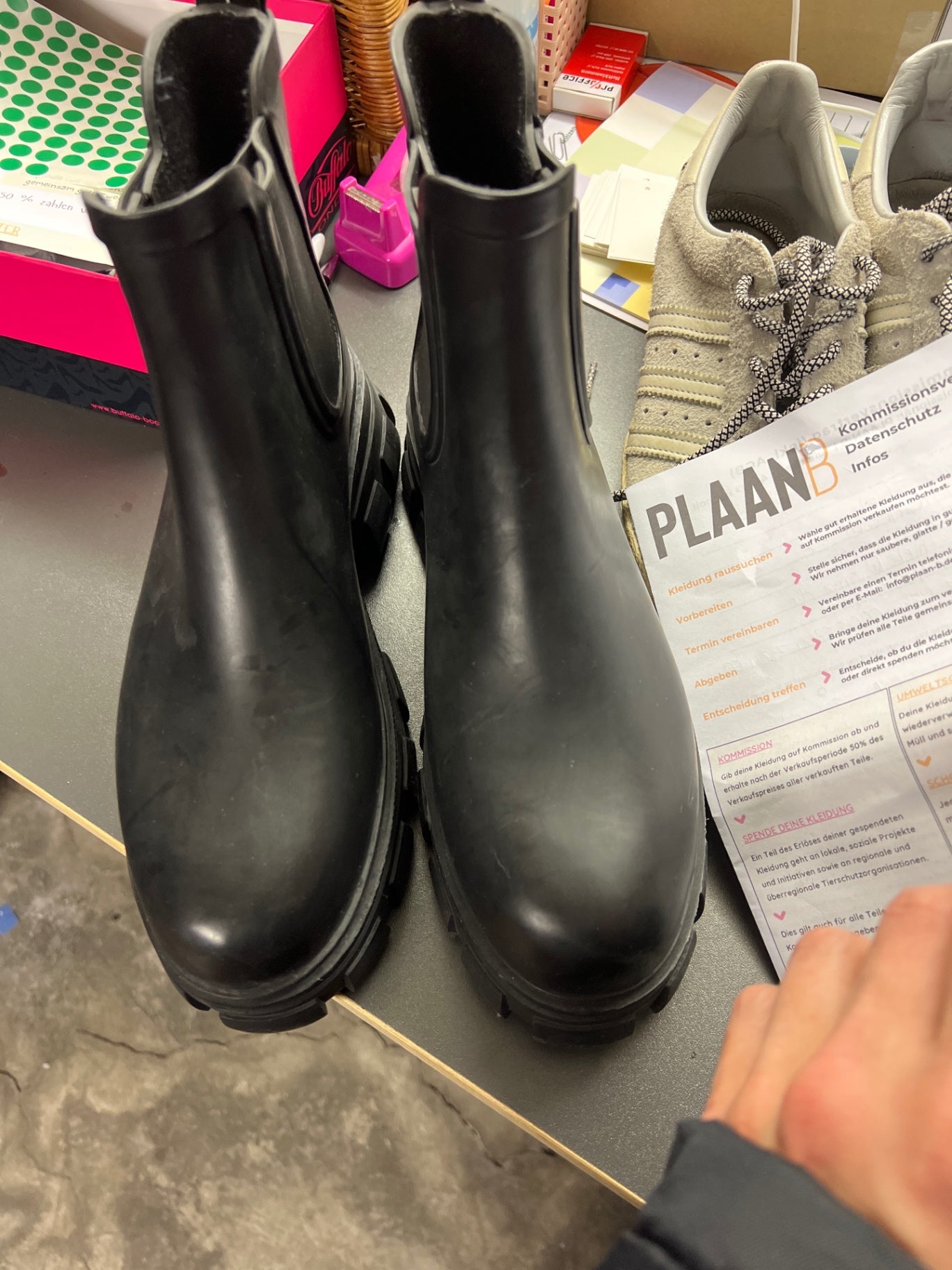 H&M Stiefeletten Schwarz Größe: 40
