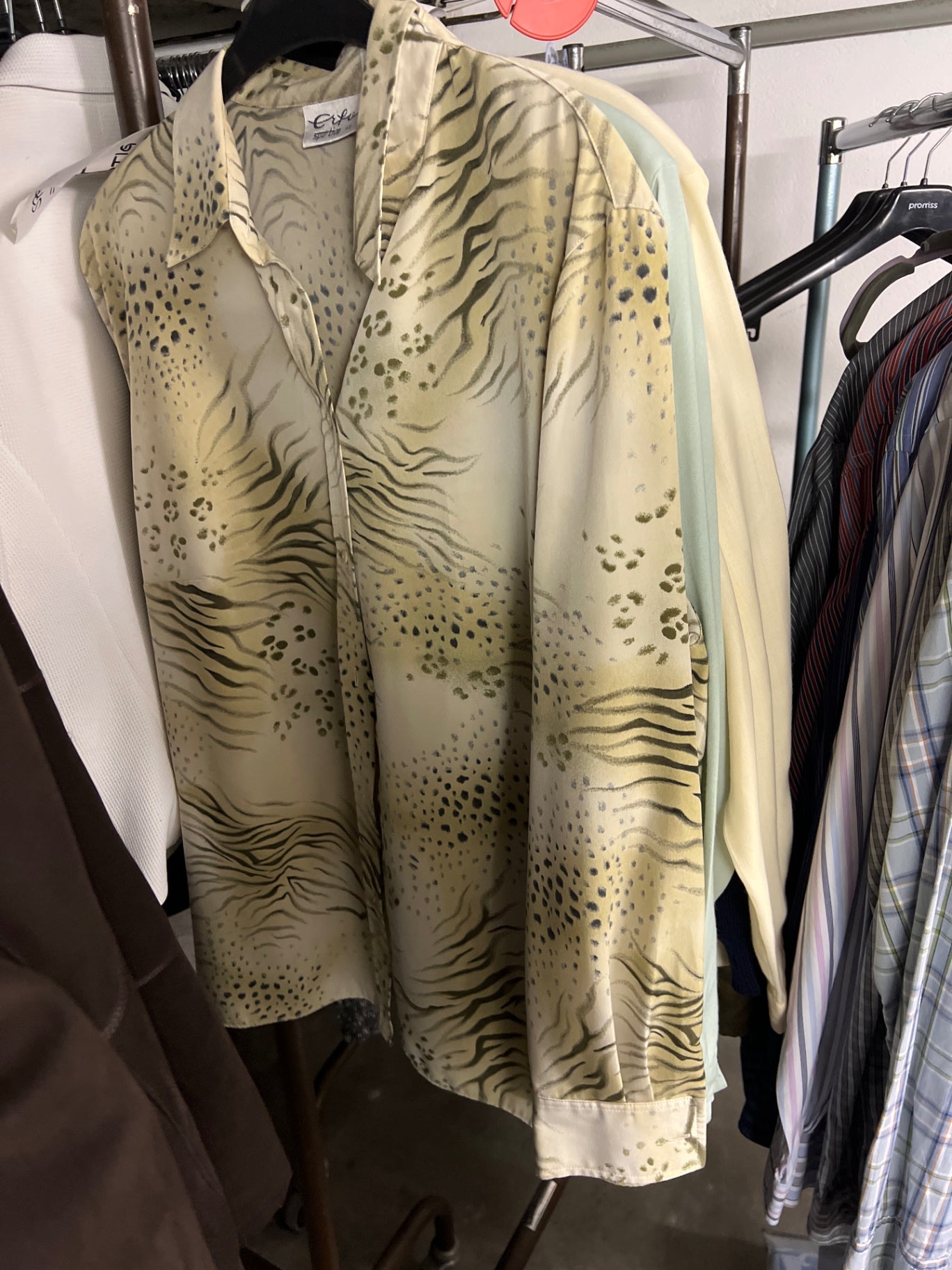 Erfo Hemd Beige mit Tiermuster Größe: 48
