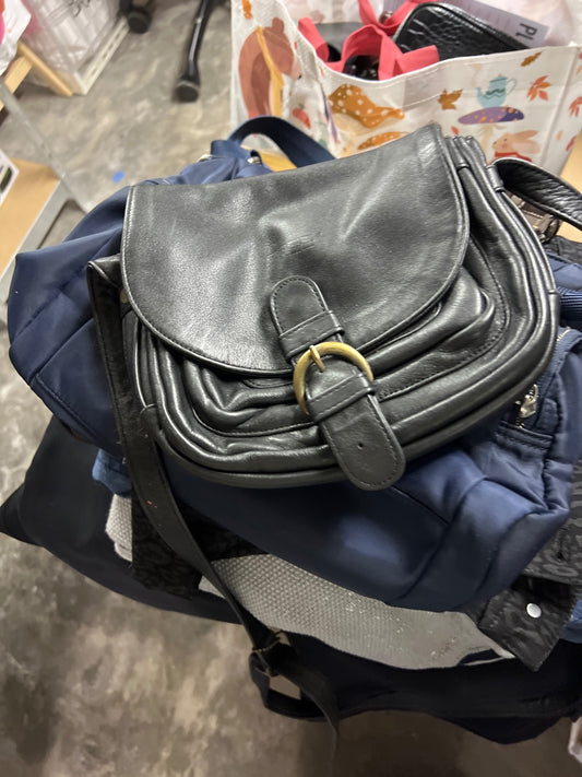 Bree Handtasche Schwarz