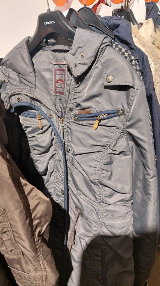 Dreimaster Parka mit Gebrauchsspuren Größe: L