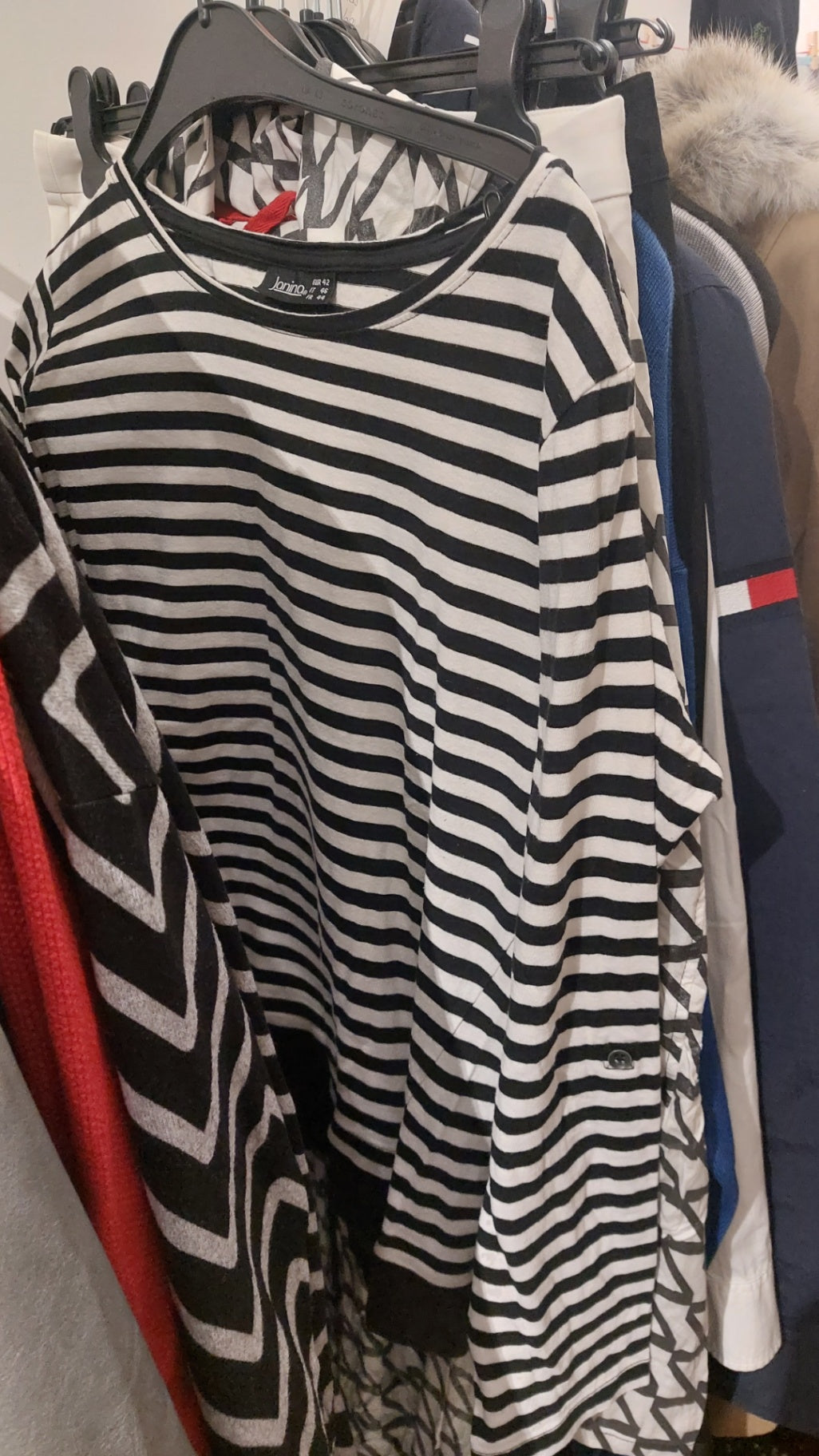 Janina Langarmshirt Schwarz-Weiß Größe: 42