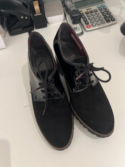 Tamaris Schuhe Schwarz Größe: 38