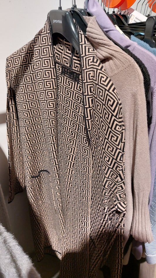 Cardigan Beige mit schwarzem Muster Größe: M