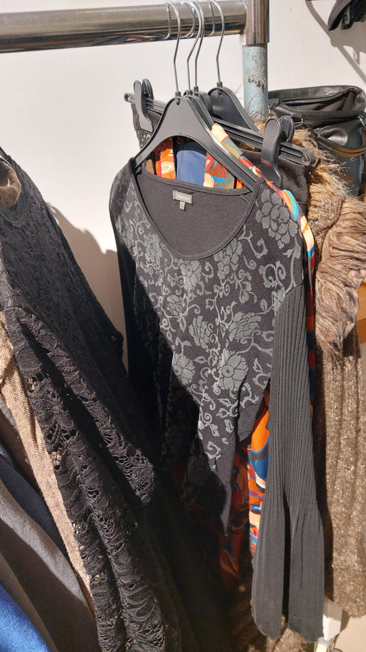 Street One Schwarz mit grauem Muster Größe: 40