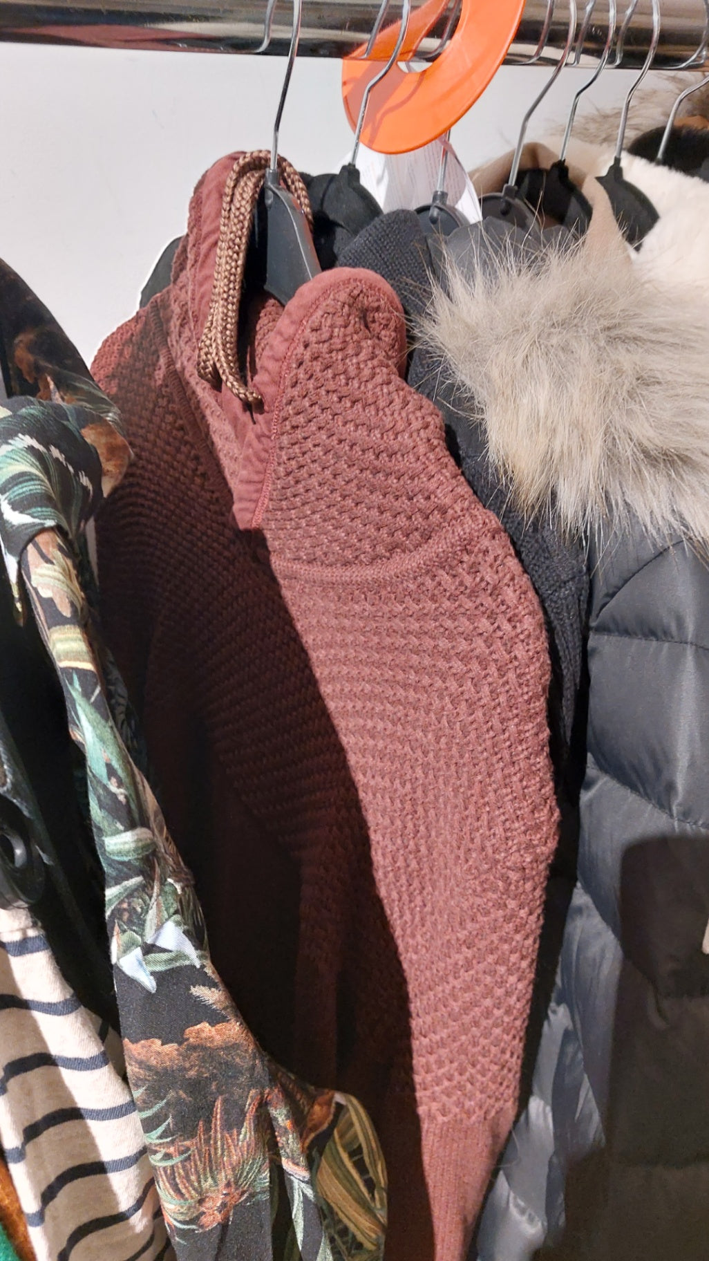 Esprit Pullover Weinrot Größe: M