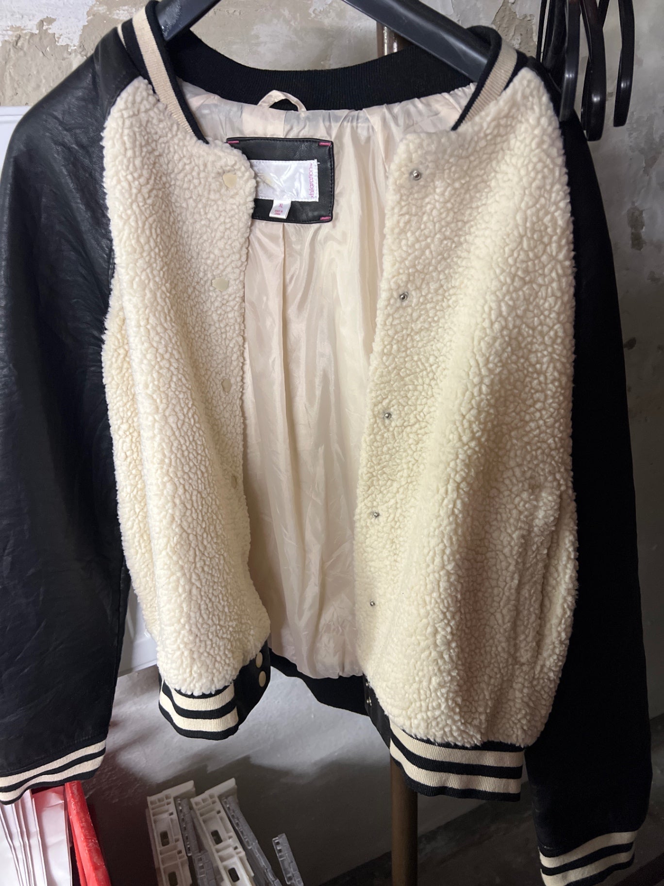 Xhilaration Bomberjacke Größe: L