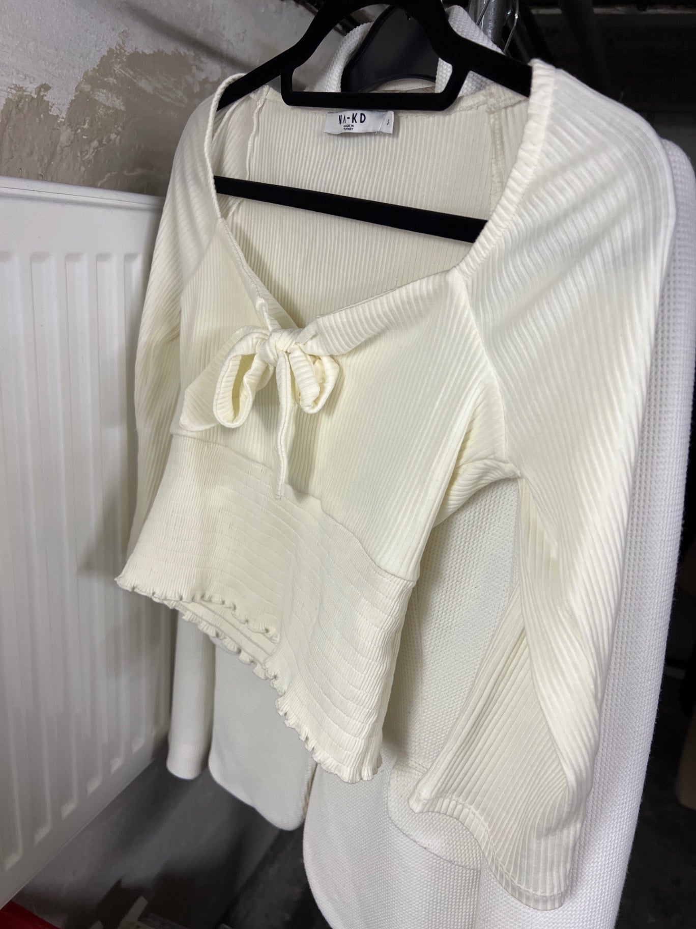 NA-KD Crop-Shirt Cremeweiß Größe: S