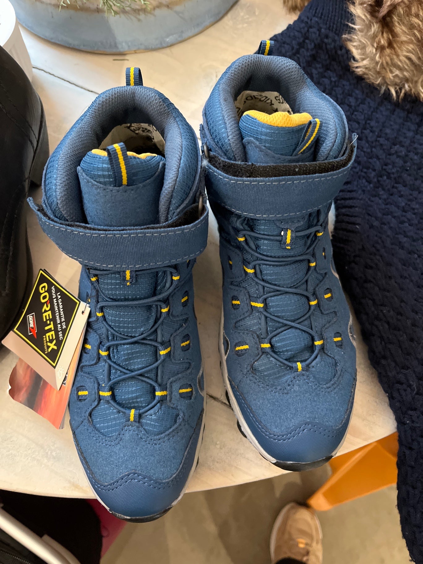 Meindl Wanderschuhe Blau Größe: 38