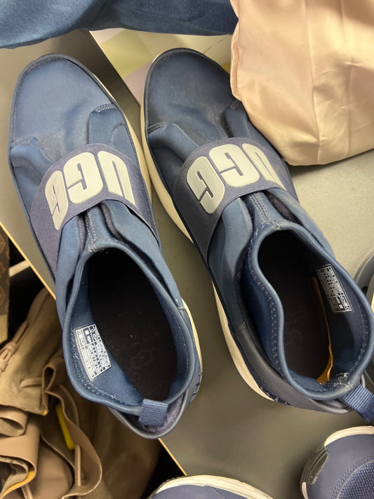 UGG Sneaker Blau Größe: 41