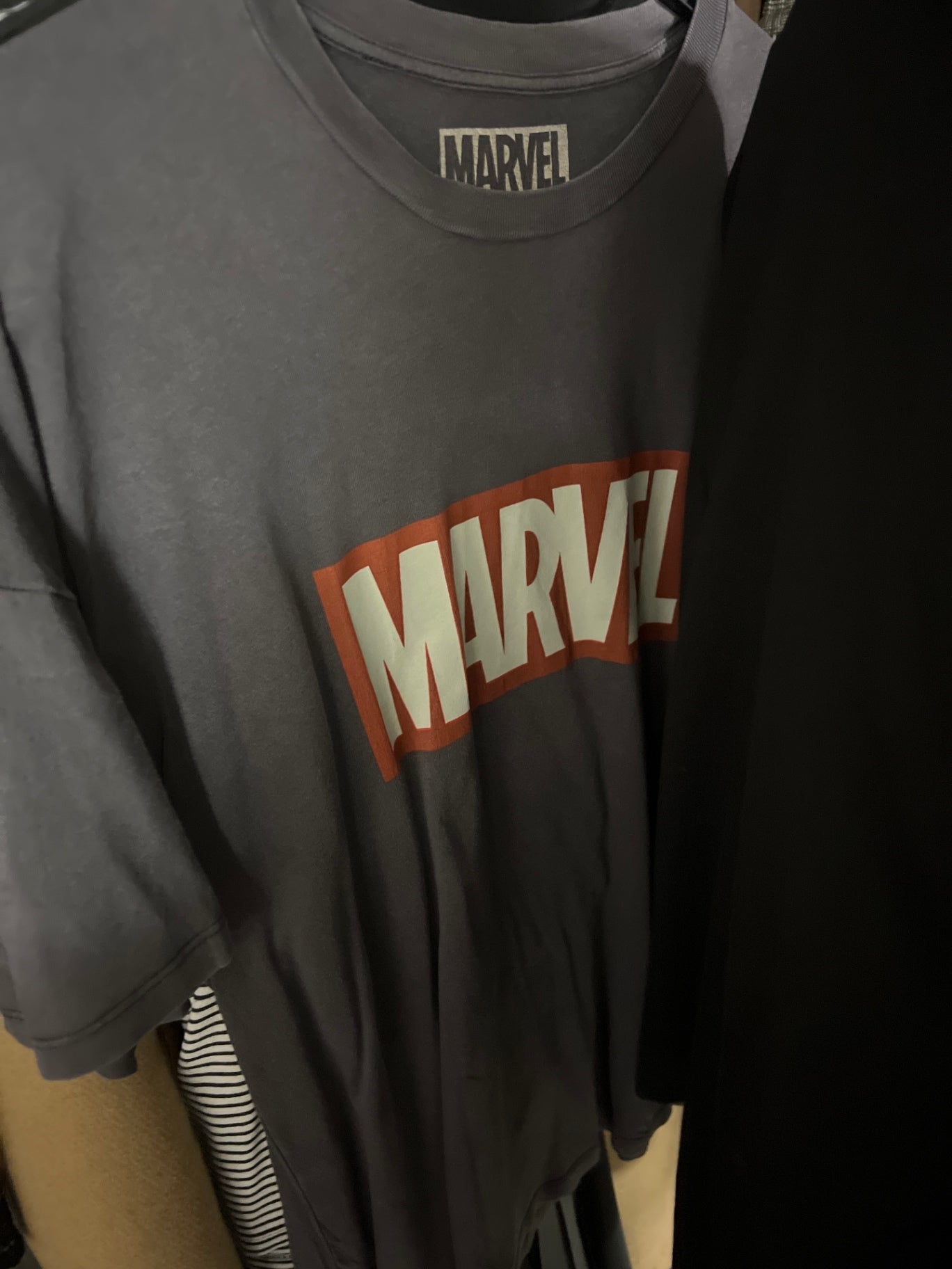 Pull & Bear T-Shirt Grau Größe: S